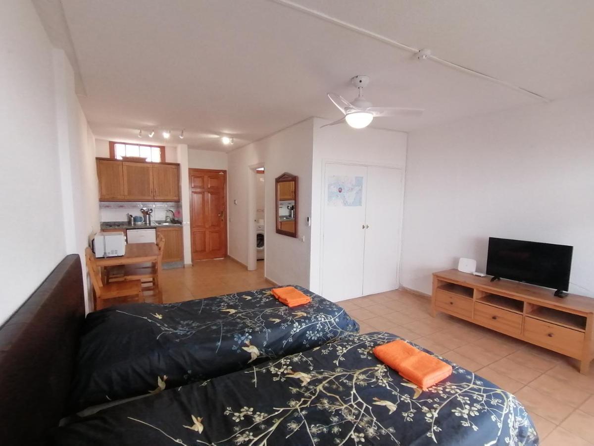 Studio In Parque Cattleya, Playa De Las Americas ภายนอก รูปภาพ