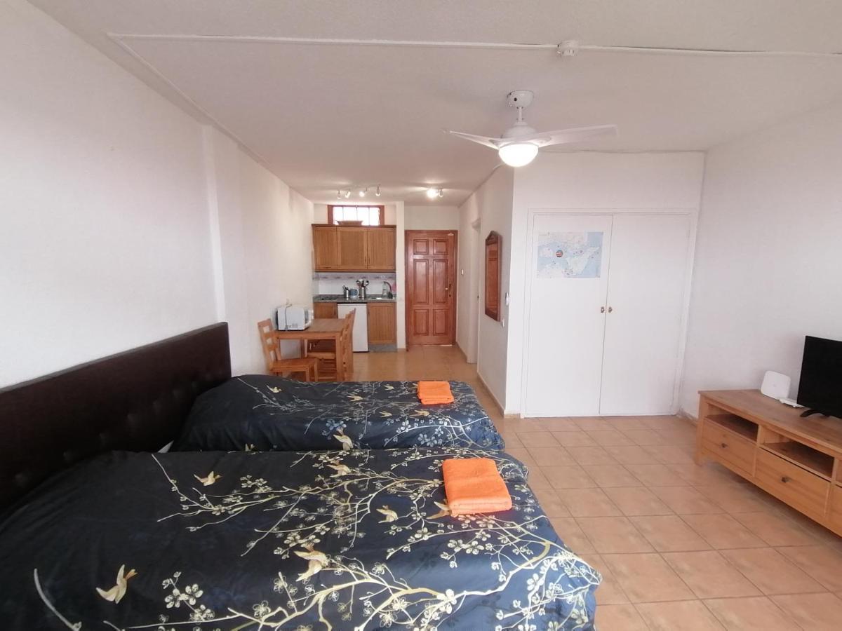 Studio In Parque Cattleya, Playa De Las Americas ภายนอก รูปภาพ